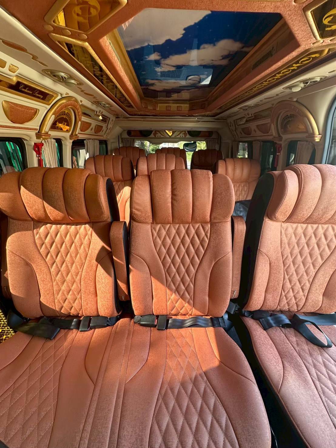 วีไอพี 10/ที่นั่ง ปรับแอนนอนเบาะขนาดใหญ๋